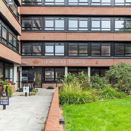Bright Contemporary Studio In East Grinstead Zewnętrze zdjęcie